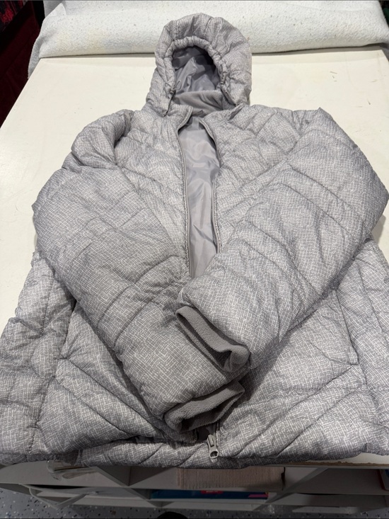 Xersion Jackets & Blazers - Xersion Light Gray Quilted Hooded Jacket